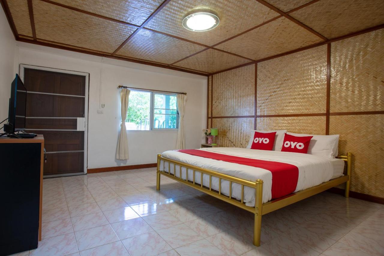 Oyo 909 Guiding Star Resort Chiang Mai Esterno foto