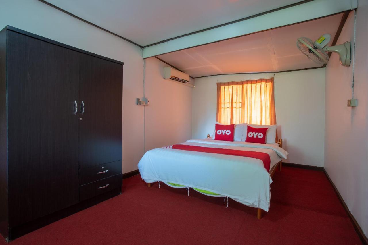 Oyo 909 Guiding Star Resort Chiang Mai Esterno foto