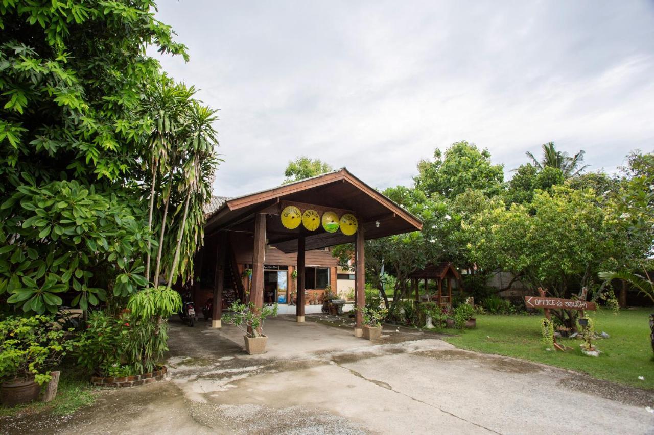 Oyo 909 Guiding Star Resort Chiang Mai Esterno foto