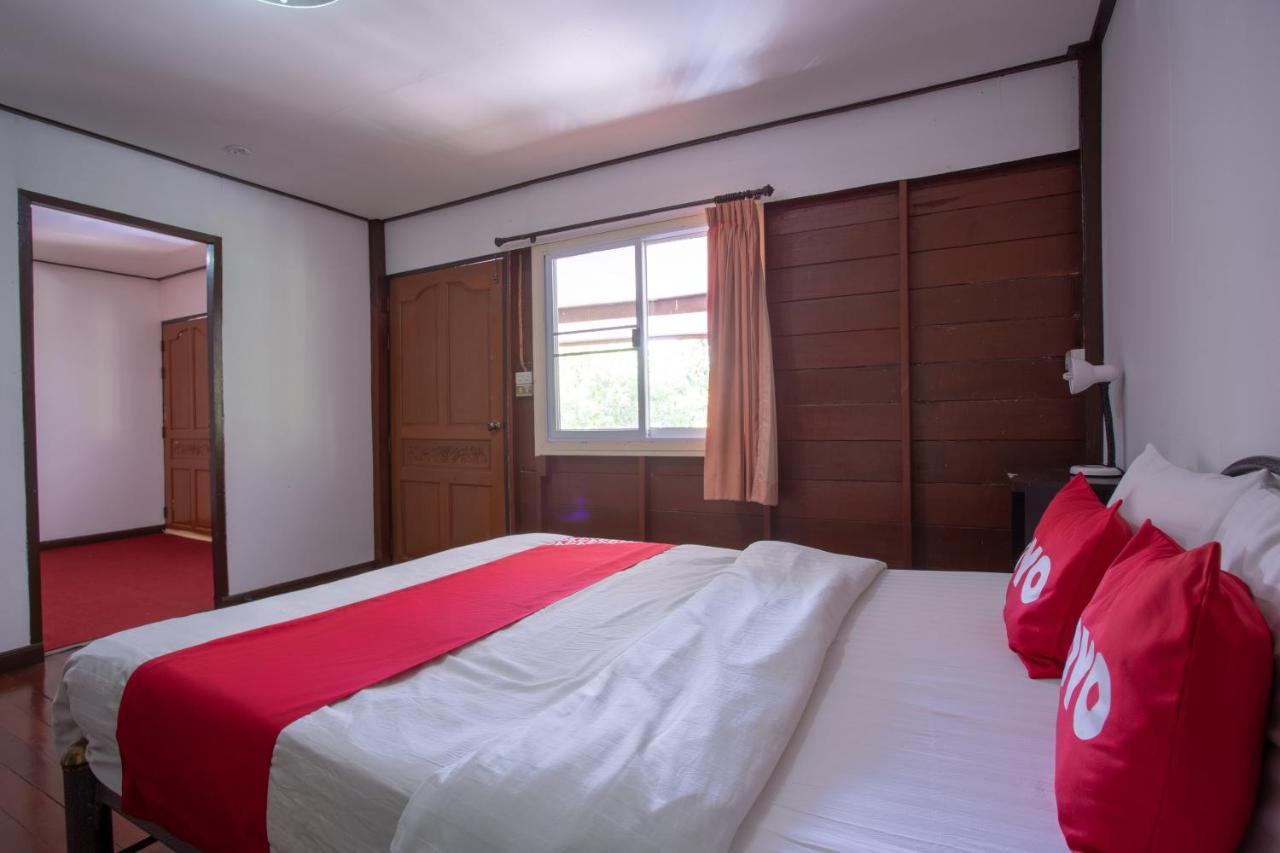 Oyo 909 Guiding Star Resort Chiang Mai Esterno foto