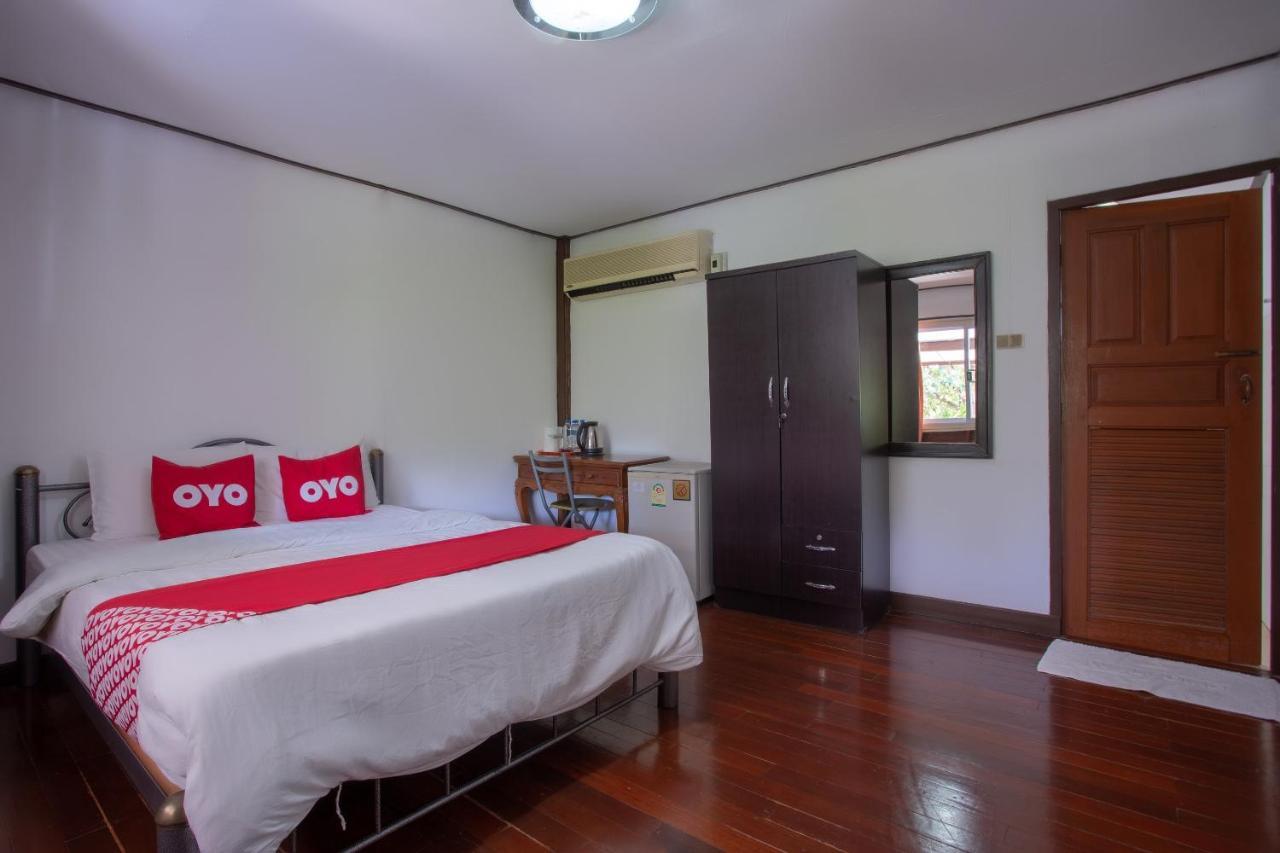 Oyo 909 Guiding Star Resort Chiang Mai Esterno foto