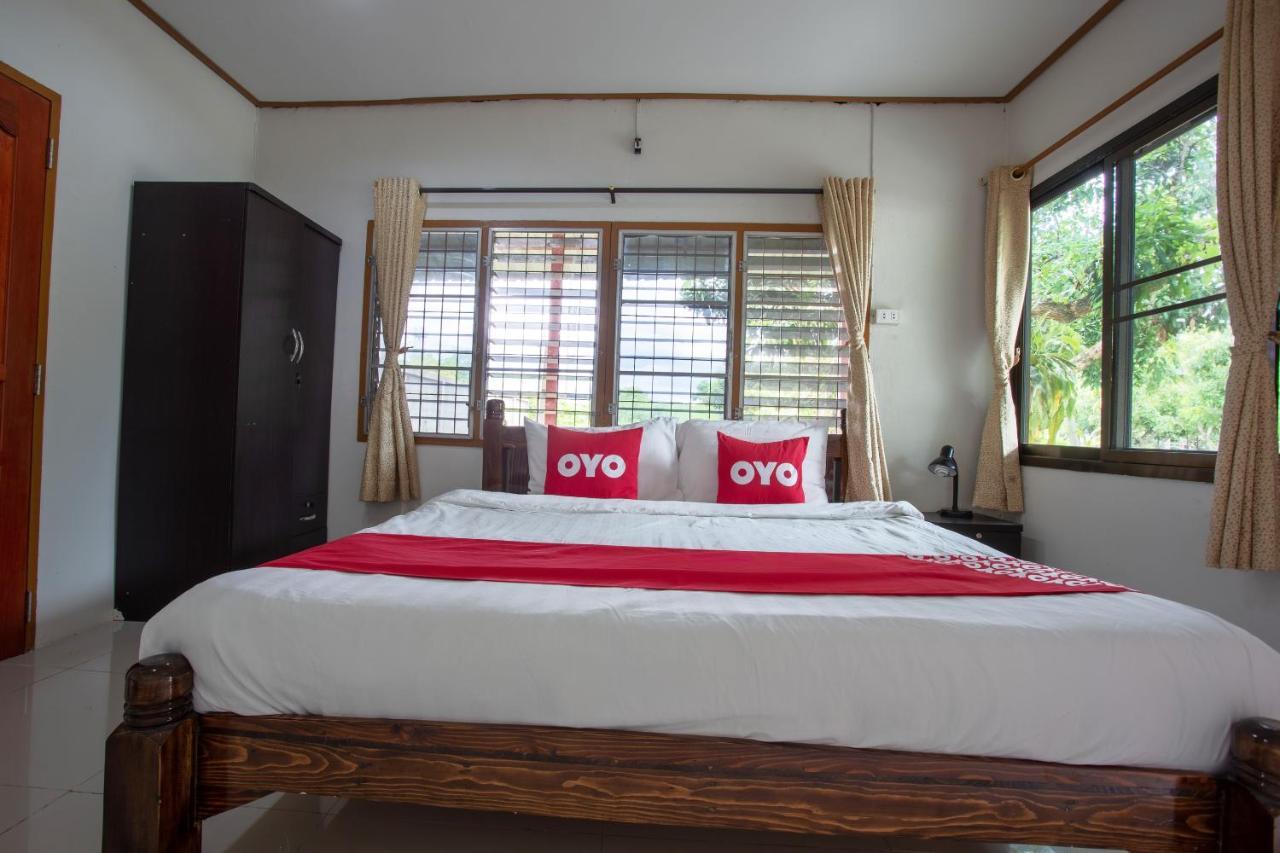 Oyo 909 Guiding Star Resort Chiang Mai Esterno foto