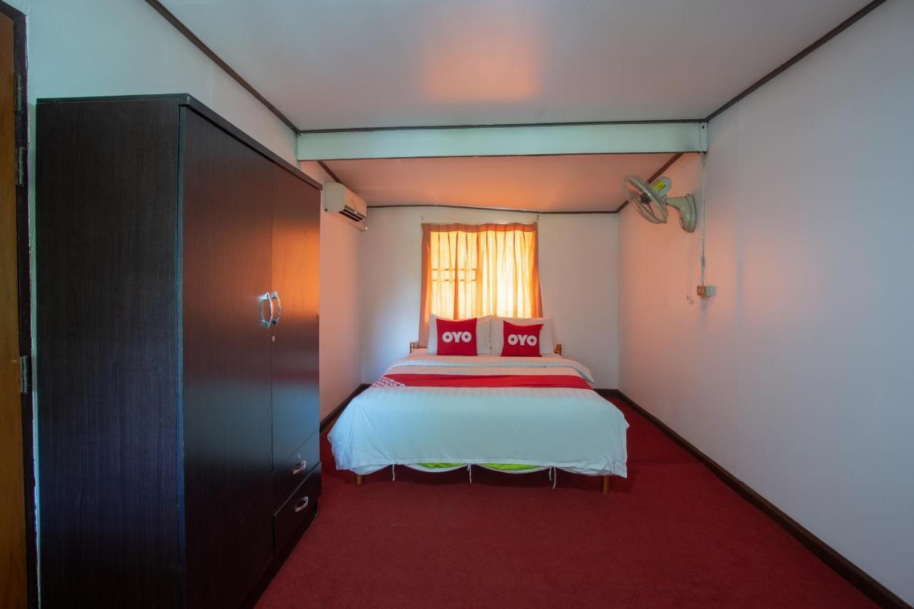 Oyo 909 Guiding Star Resort Chiang Mai Esterno foto