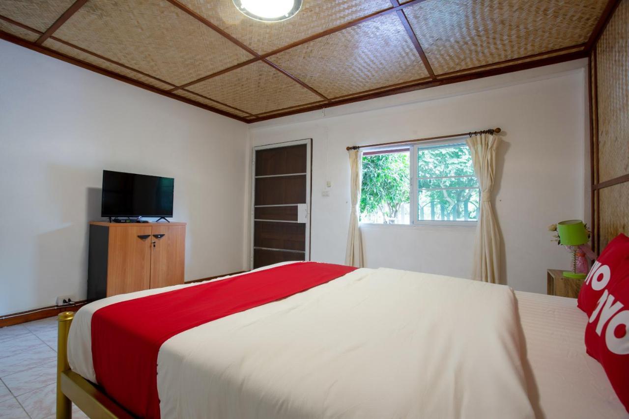 Oyo 909 Guiding Star Resort Chiang Mai Esterno foto