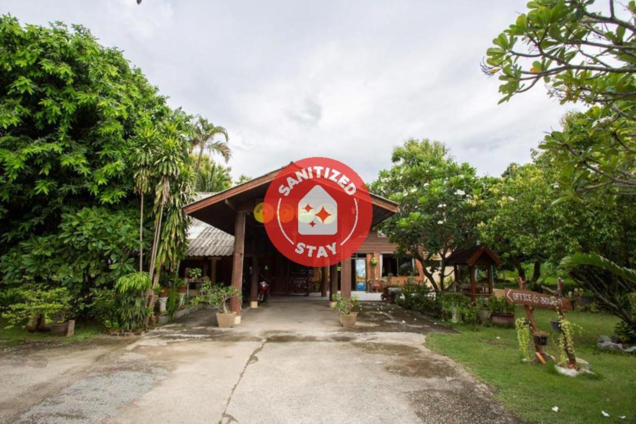 Oyo 909 Guiding Star Resort Chiang Mai Esterno foto
