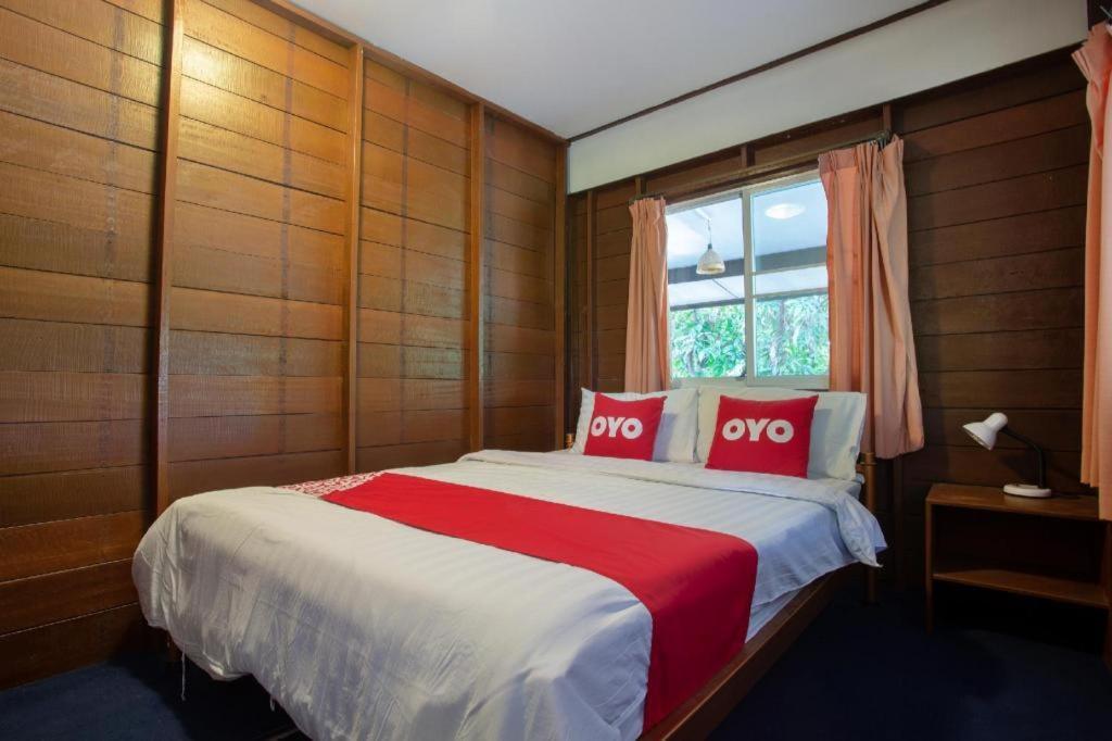 Oyo 909 Guiding Star Resort Chiang Mai Esterno foto