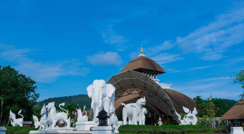 Oyo 909 Guiding Star Resort Chiang Mai Esterno foto