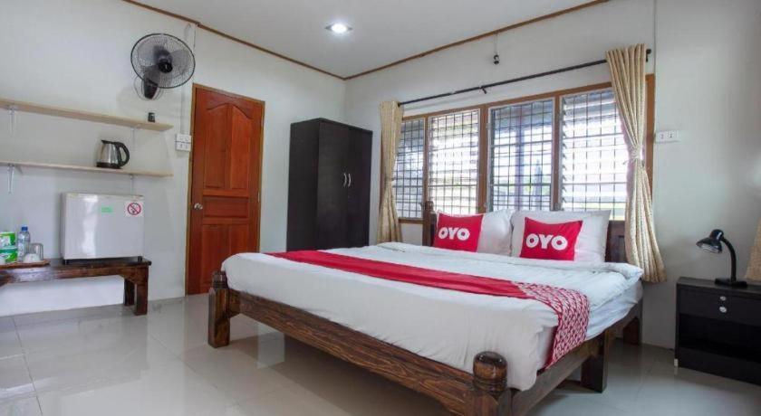 Oyo 909 Guiding Star Resort Chiang Mai Esterno foto
