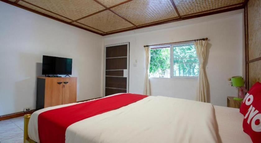 Oyo 909 Guiding Star Resort Chiang Mai Esterno foto