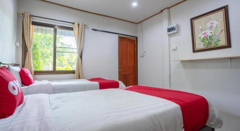 Oyo 909 Guiding Star Resort Chiang Mai Esterno foto