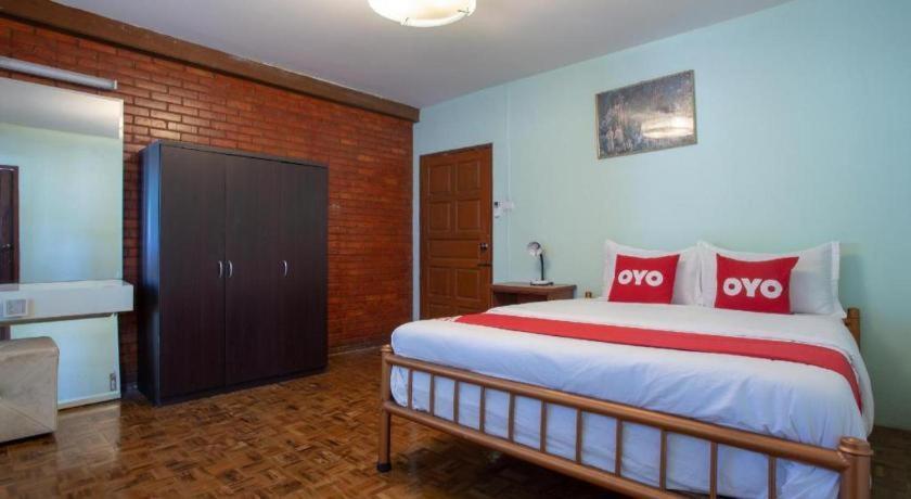 Oyo 909 Guiding Star Resort Chiang Mai Esterno foto