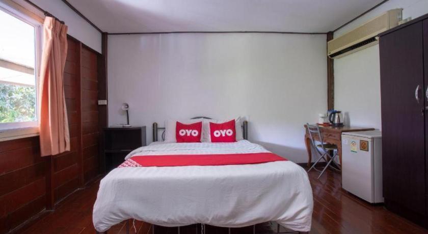 Oyo 909 Guiding Star Resort Chiang Mai Esterno foto