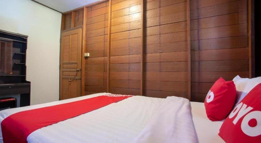 Oyo 909 Guiding Star Resort Chiang Mai Esterno foto